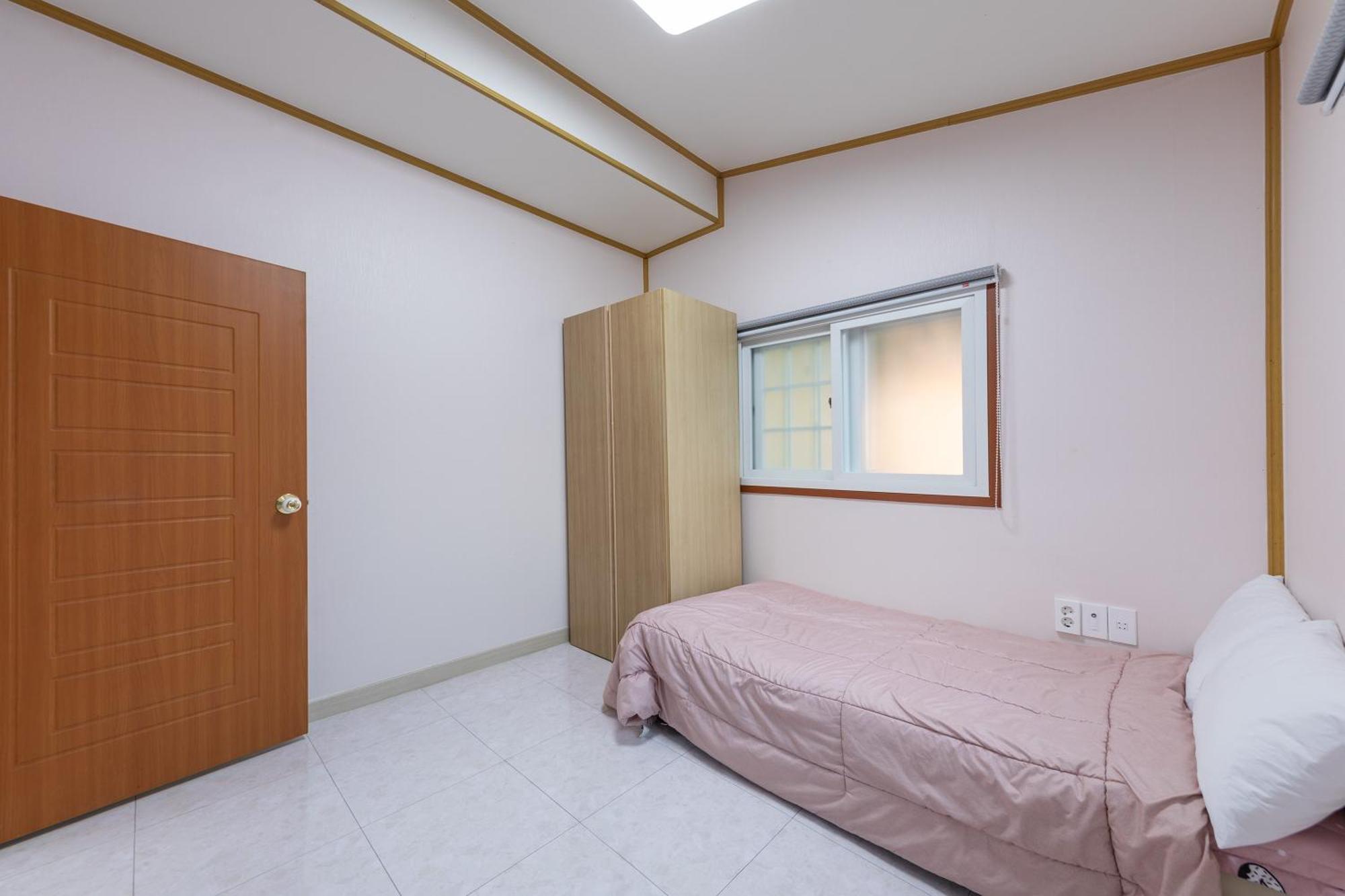 Hongcheon Nolleowa Aegyeondongban Pension 部屋 写真